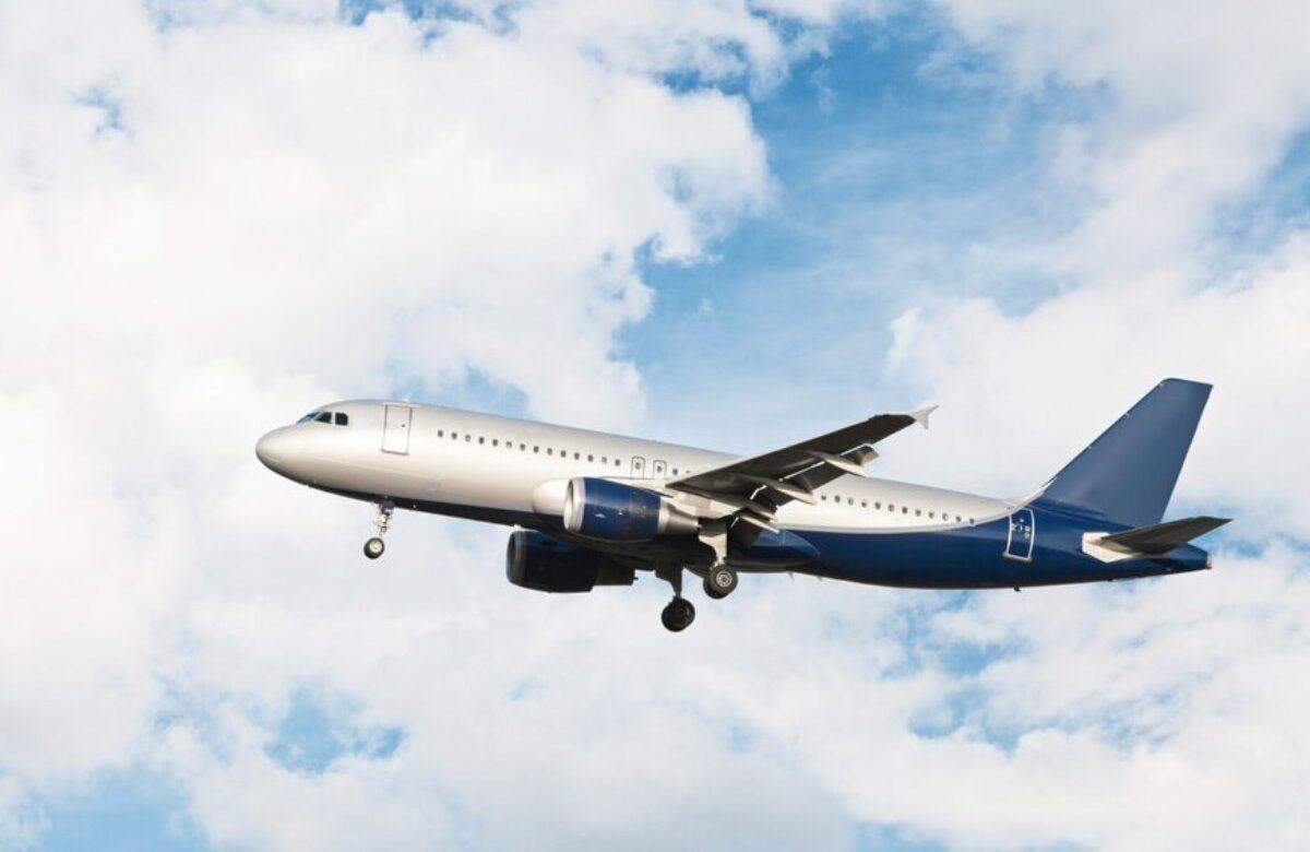 РЕСО-Гарантия оплатила лечение туристки, которой потребовалась медицинская помощь на борту самолета