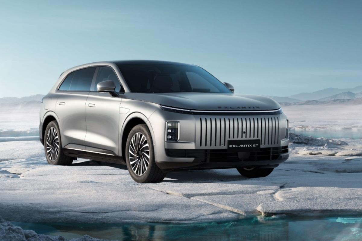 Новый гибридный кроссовер EXLANTIX ET будет доступен в EXEED Центре АВТОДОМ Варшавка и EXEED Центре АВТОДОМ Стачек в апреле 2025 года
