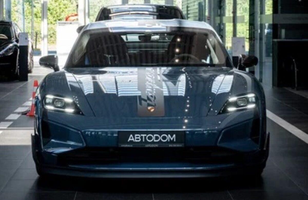 В АВТОДОМ Пулково представлен единственный в России Porsche Taycan Turbo GT Weissach I рестайлинг