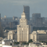 На семи холмах: какие квартиры продаются в знаменитых московских высотках на витрине Домклик