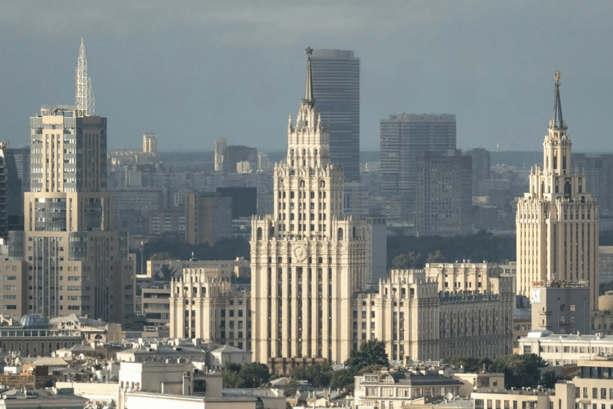 На семи холмах: какие квартиры продаются в знаменитых московских высотках на витрине Домклик