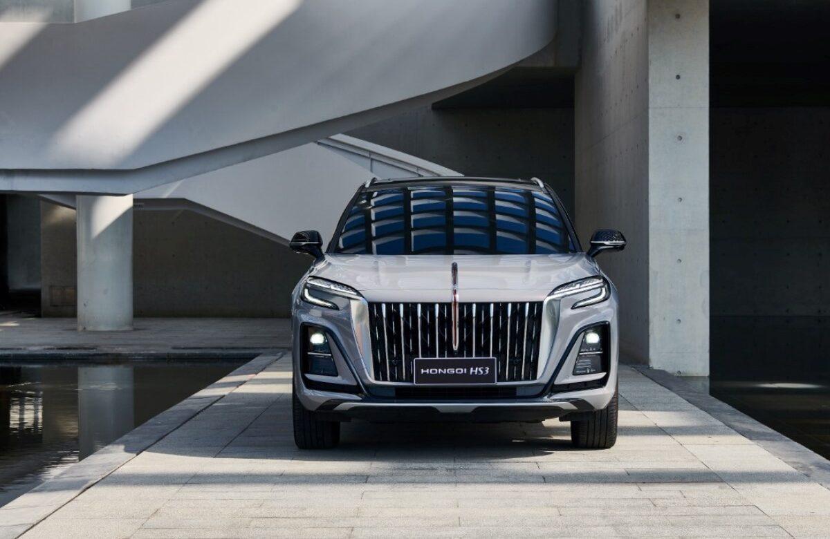 Клиенты HONGQI АВТОДОМ Восток выбирают кроссовер HONGQI HS3 – победителя премии «Внедорожник года в России 2025»