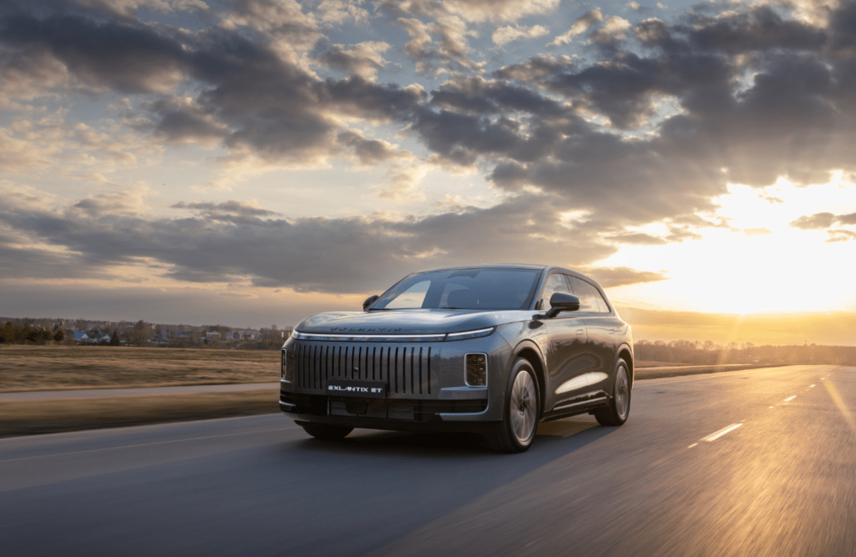 Новый лидер продаж в сегменте гибридов: EXEED EXLANTIX ET вошел в топ-5 бестселлеров России