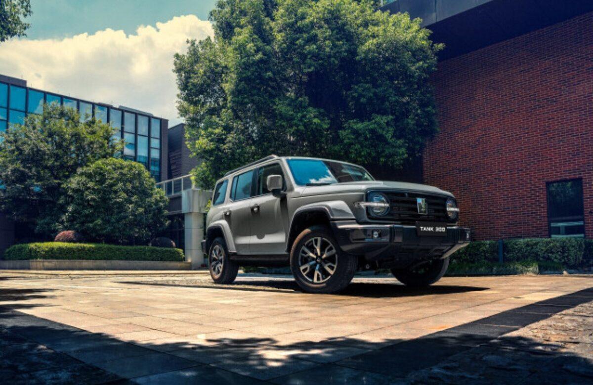 TANK 300, представленный в АвтоСпецЦентр Внуково, стал комфортнее и технологичнее: цена в России начинается от 4,3 млн рублей