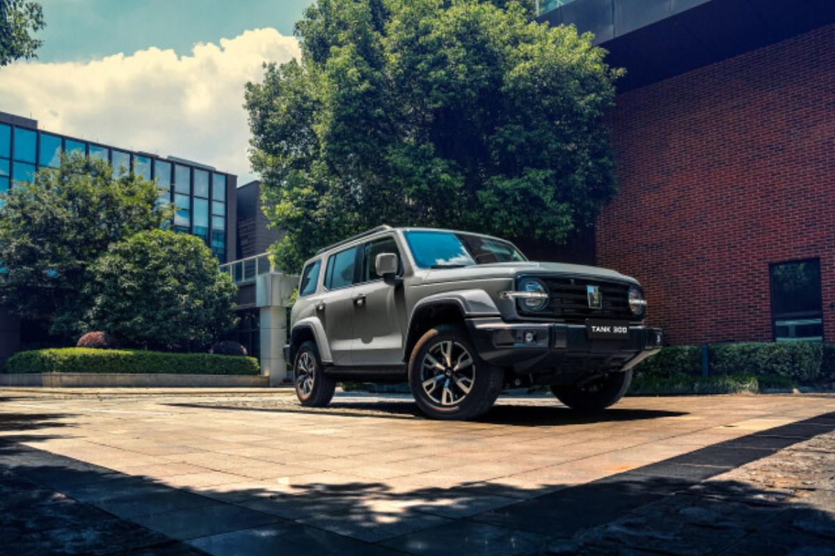 TANK 300, представленный в АвтоСпецЦентр Внуково, стал комфортнее и технологичнее: цена в России начинается от 4,3 млн рублей