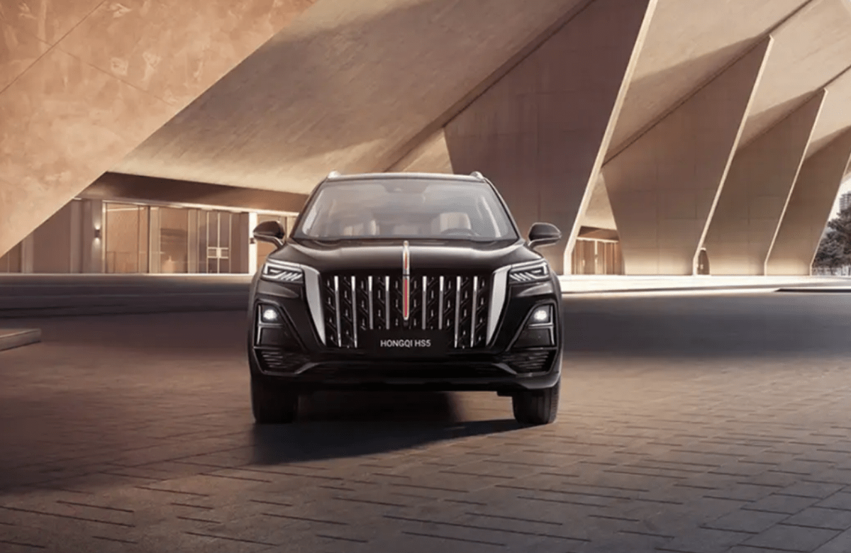 АВТОДОМ открывает новый дилерский центр премиального бренда HONGQI в Москве на Варшавском шоссе