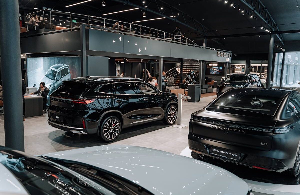 EXEED Центр Химки провел эксклюзивную рождественскую ярмарку для клиентов