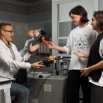 Сбер и ИТМО запустили первую совместную Робошколу для студентов со всей страны