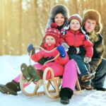 Особенности зимней страховки. Какие полисы актуальны в холодное время?