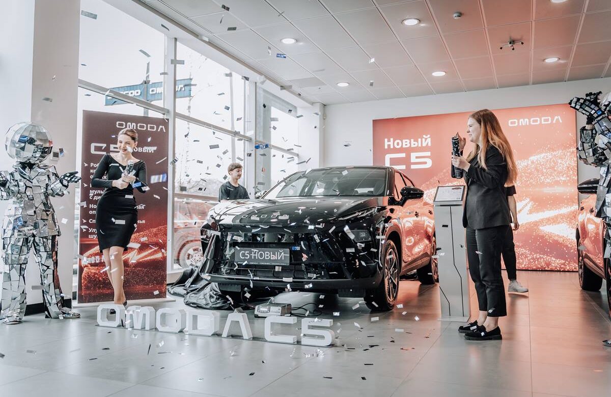 В АВТОДОМ Внуково прошли презентации новых OMODA C5 и JAECOO J6