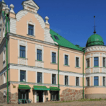 Старинные особняки и доходные дома: обзор рынка исторической недвижимости России