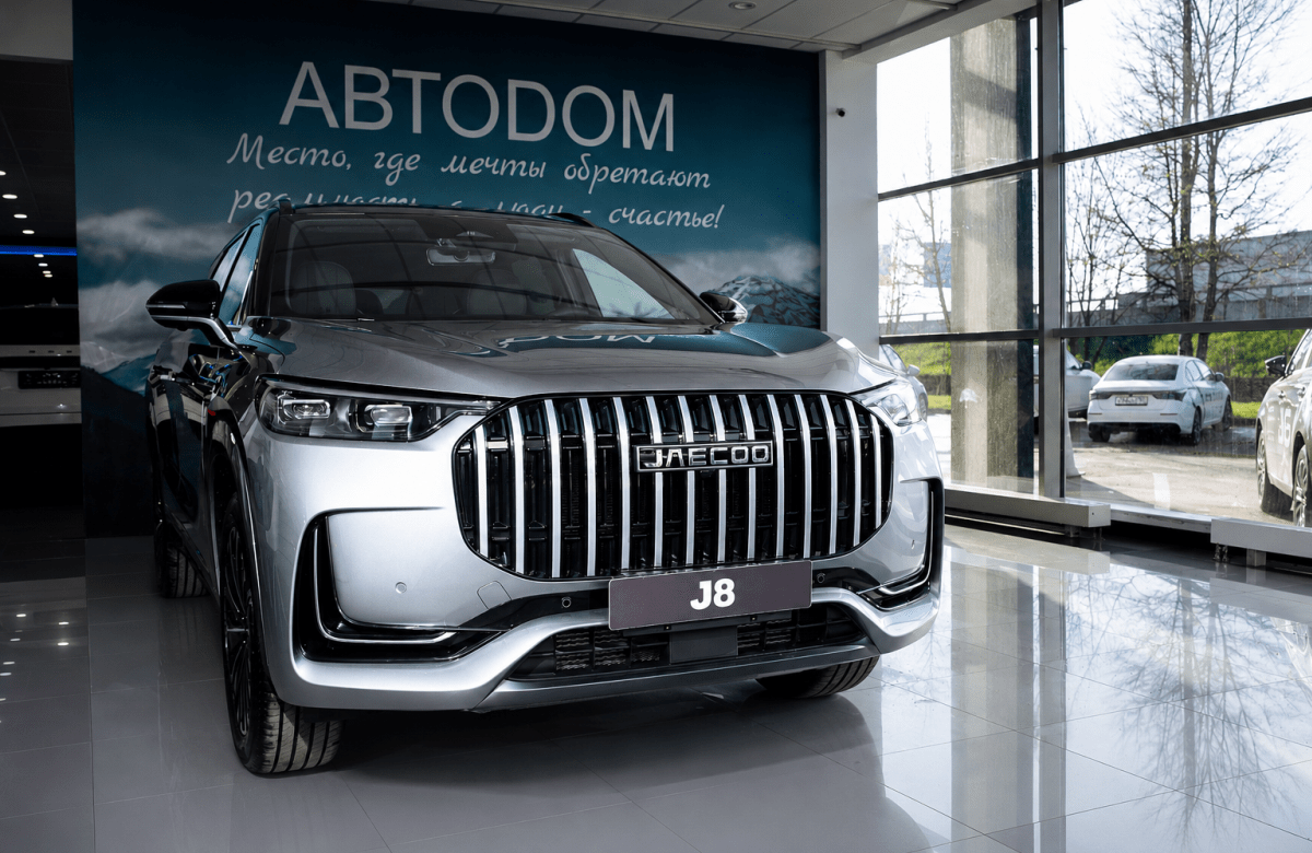 В JAECOO АВТОДОМ рассказали про динамику и технологии флагманского кроссовера JAECOO J8